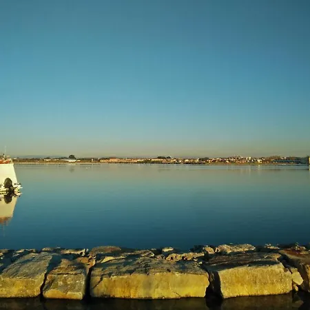 Happy Ria House Pensión